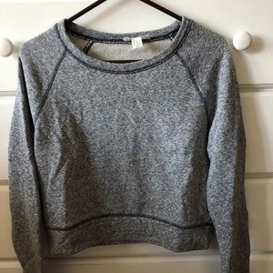 Forever 21 cropped grey top